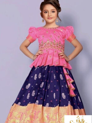 Kids skirt and blouse