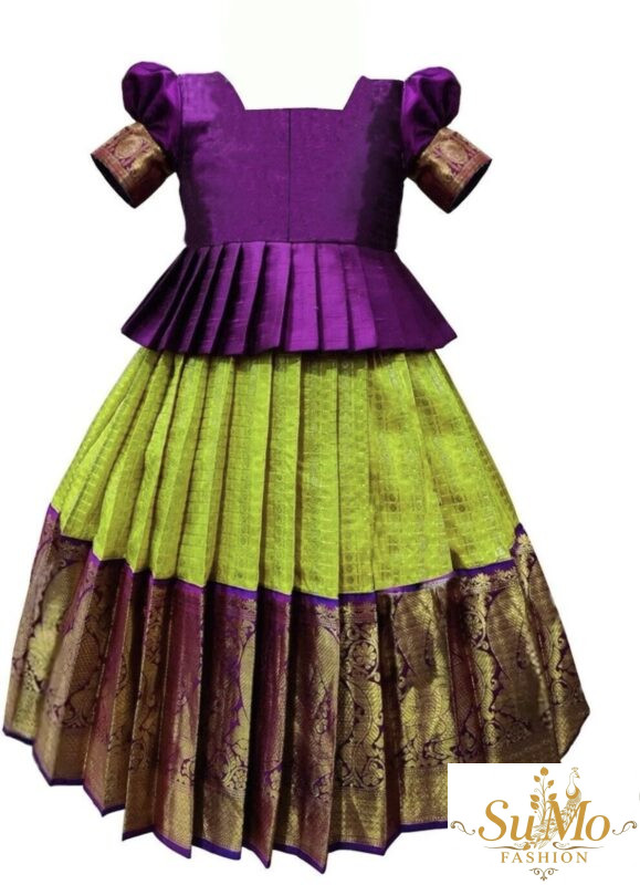 Kids skirt and blouse
